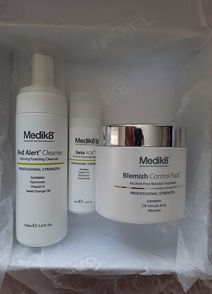 Medik8 üçlü set çok özel fiyata