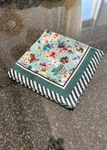 Çiçek Desenli Pileli Bohem Kadın Eşarp - Görsel 8