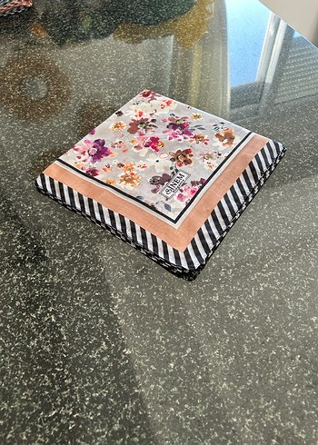 Çiçek Desenli Pileli Bohem Kadın Eşarp - Görsel 12