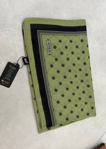 Kadın Desenli Çok Renkli Şal - Görsel 3