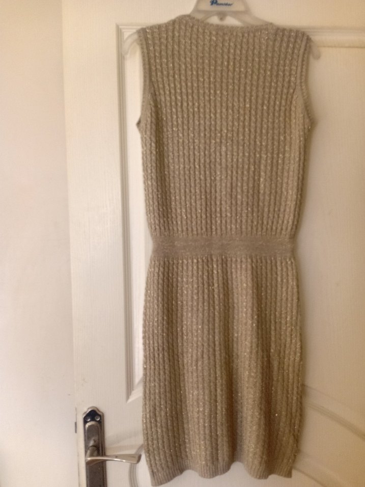 V Yaka Bej Örme Midi Elbise - Görsel 2