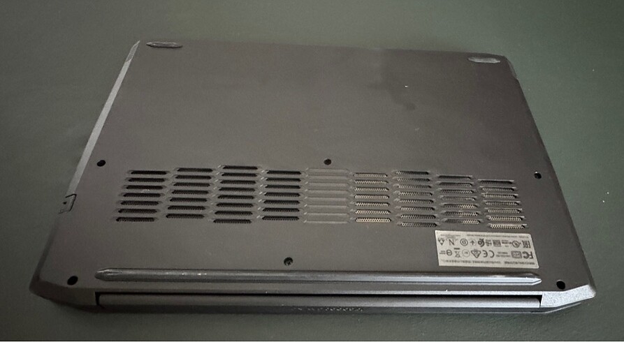 Lenova Idepad Gaming Notebook - Görsel 3