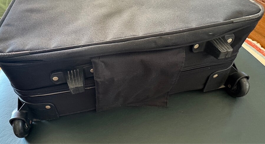 Takım elbise taşıma valizi - Görsel 3