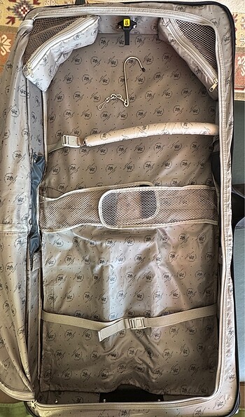 Takım elbise taşıma valizi - Görsel 5