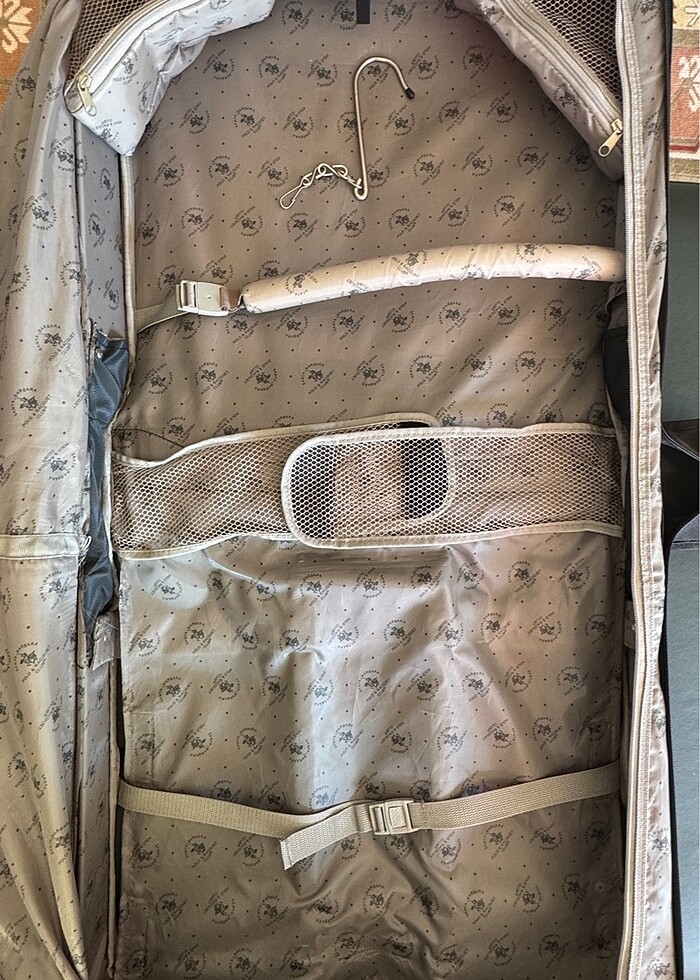 Takım elbise taşıma valizi - Görsel 5