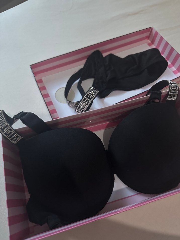 Victorias secret Siyah Goth Spor Sütyeni Taş Detaylı - Görsel 4