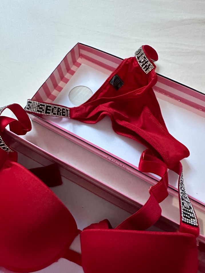 Victorias Secret Parlak Kırmızı Glamour Sütyen Takımı - Görsel 4