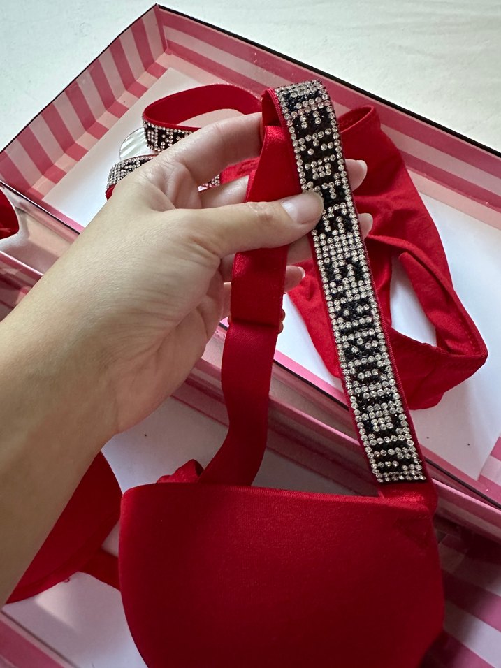 Victorias Secret Parlak Kırmızı Glamour Sütyen Takımı - Görsel 3
