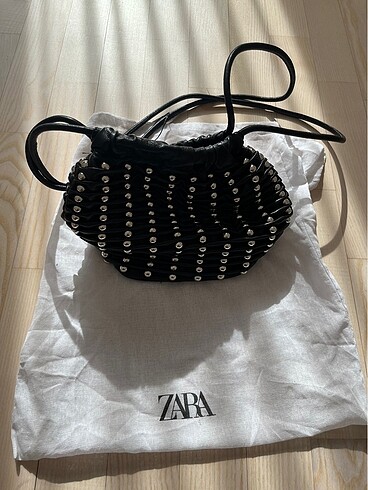 Zara bucket çanta