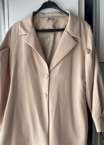 l Beden Bej Kadın Düğmeli Blazer