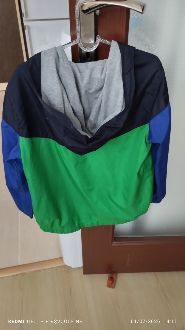 Erkek Çocuk Renkli Fermuarlı Yağmurluk - Görsel 2