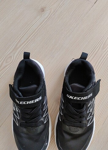 29 Beden siyah Renk Skechers ayakkabi