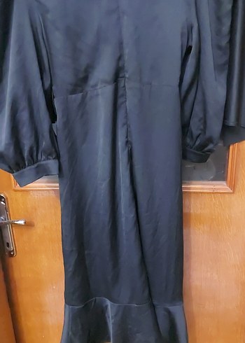 Uzun Siyah V Yakalı Drapeli Kadın Elbise - Görsel 4