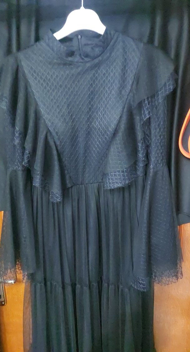 Siyah Uzun Drapeli Gotik Kadın Elbise - Görsel 2