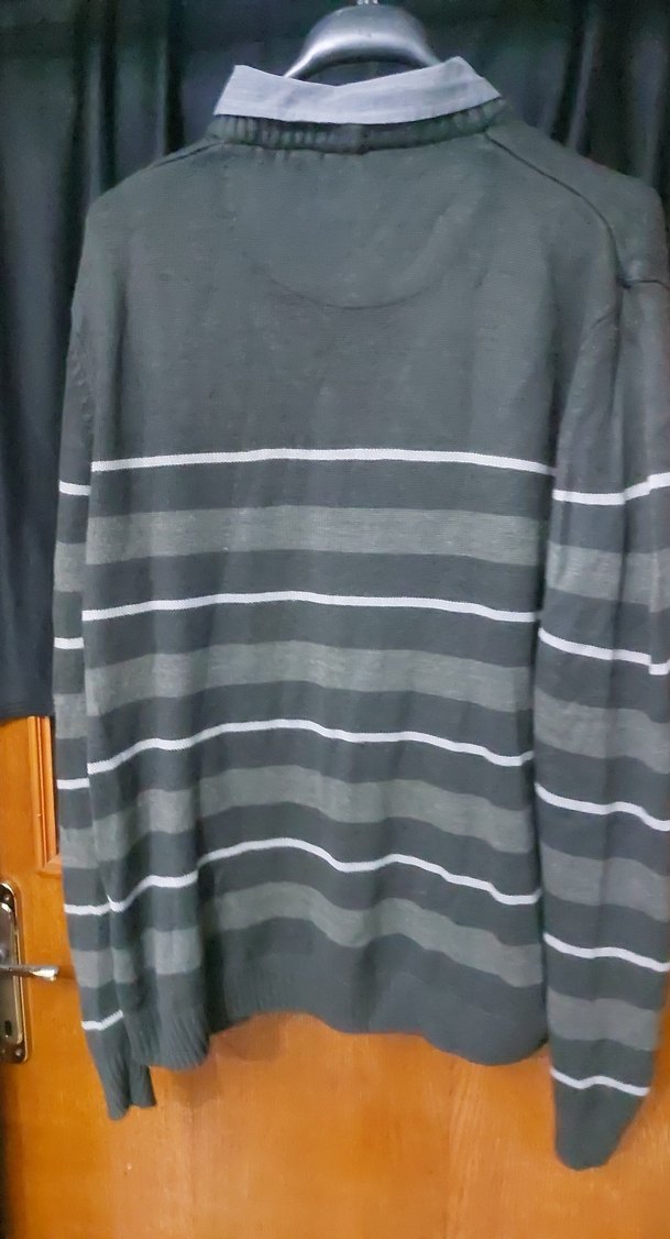 Gri Çizgili V Yaka Erkek Kazak - Görsel 3