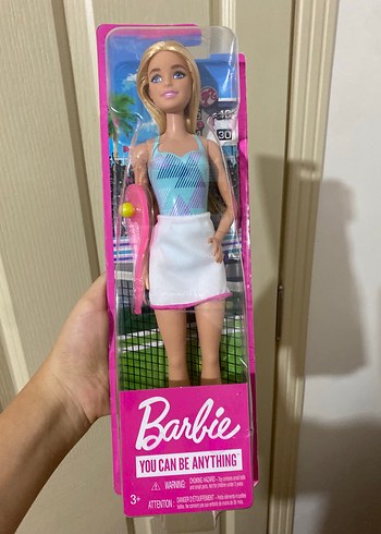 Barbie Kutulu Barbie Bebek