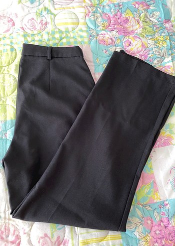 Siyah Pilili Kadın Kumaş Pantolon - Görsel 2