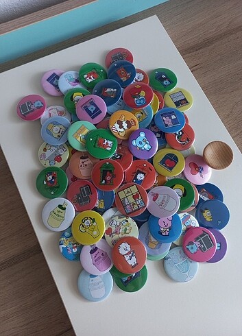 Diğer Bts Bt21 Rozet Kore Kpop