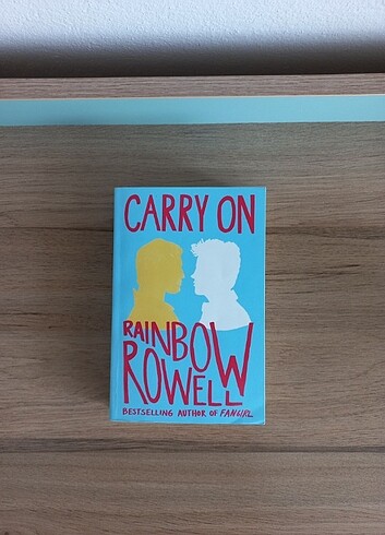 Carry On Asla Vazgeçme Rainbow Rowell İngilizce Kitap - Görsel 2