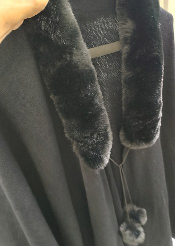 Diğer Siyah Uzun Kadın Peluş Kürk Detaylı Panço