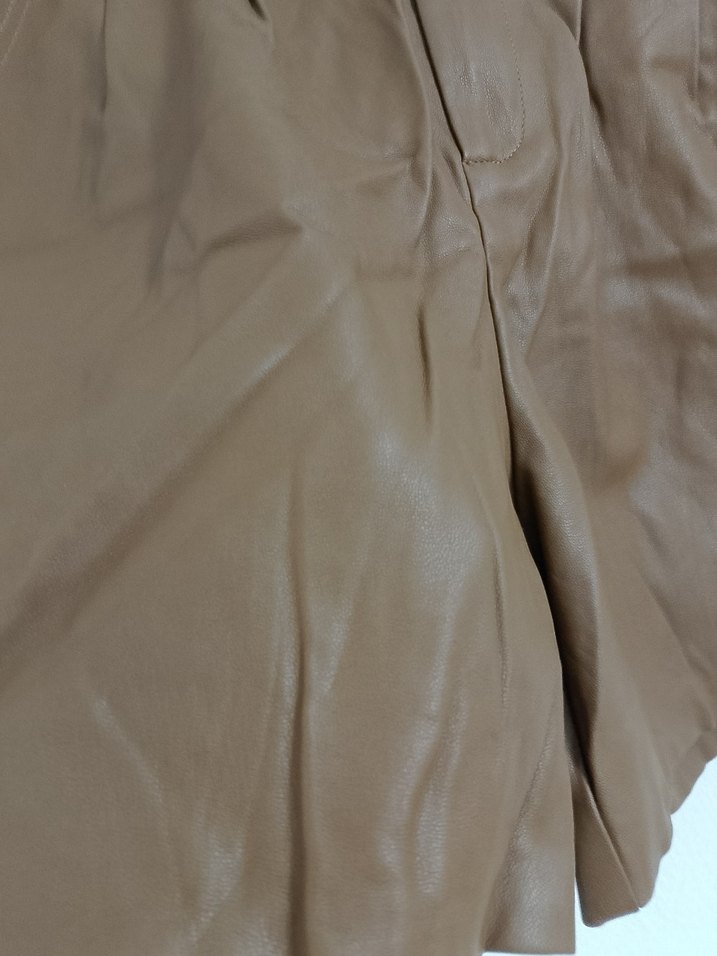 Kemerli Bej Deri Mini Şort - Görsel 5