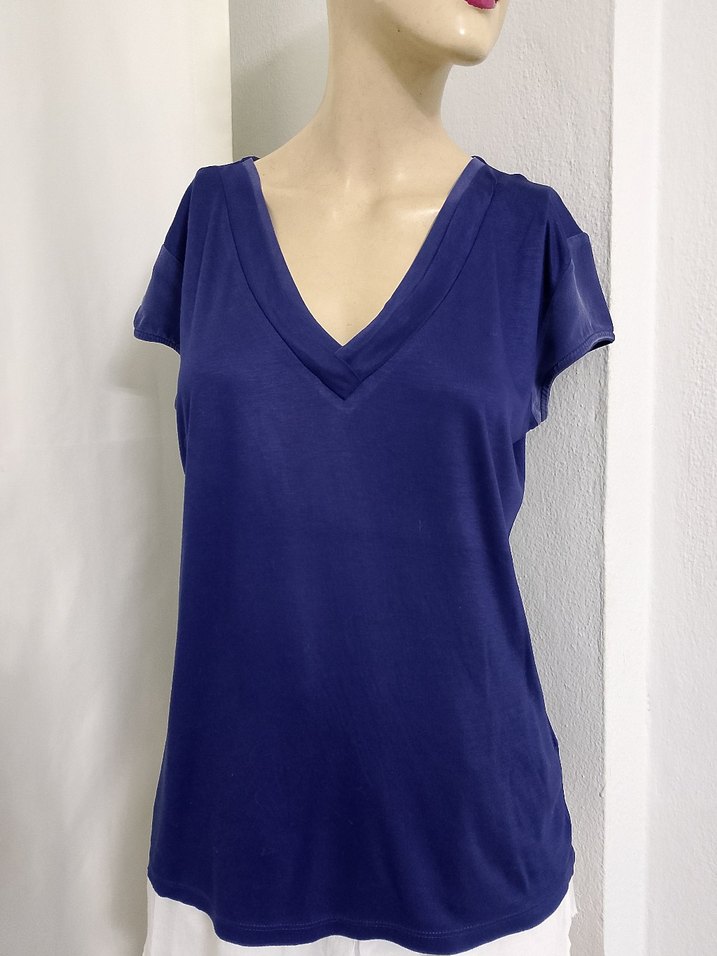 Lacivert V Yaka Kısa Kollu Kadın Bluz - Görsel 3