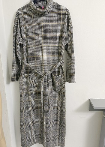 Gri Ekose Desenli Boğazlı Uzun Elbise - Görsel 9