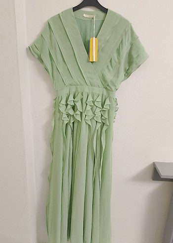 Yeşil Uzun Fırfırlı V Yaka Elbise - Görsel 13