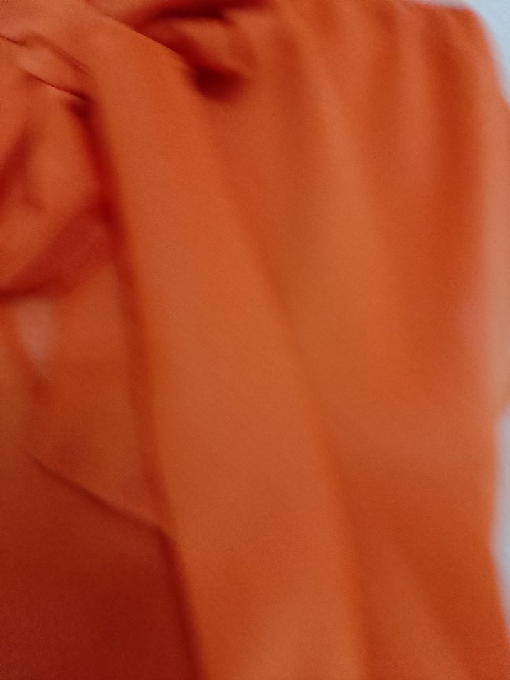 Kırmızı Drapeli Yüksek Yakalı Kadın Bluz - Görsel 4