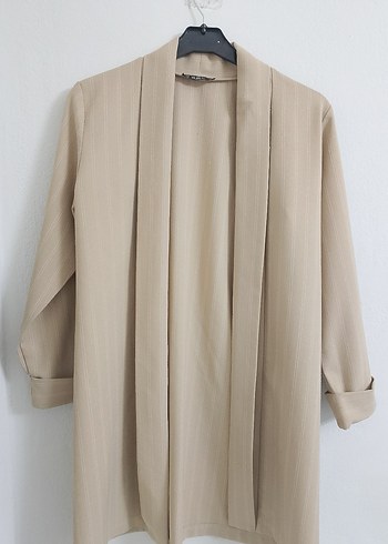 Bej Düşük Yakalı Uzun ceket - Görsel 7