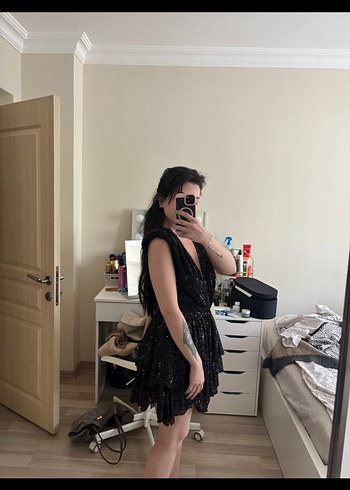 Siyah V Yaka Transparan Mini Elbise - Görsel 2