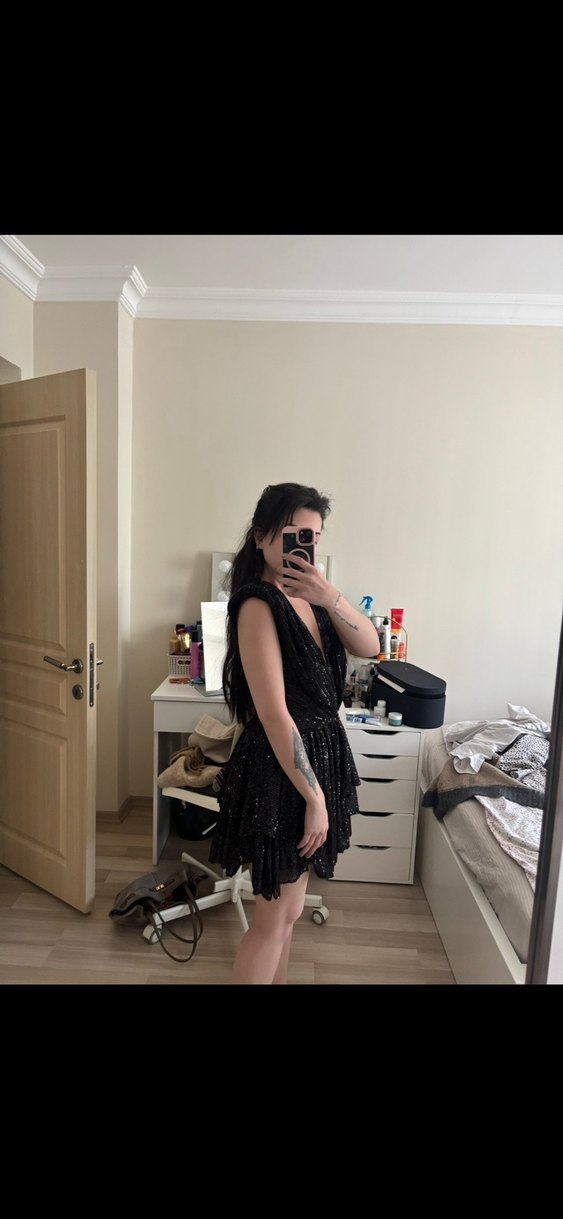 Siyah V Yaka Transparan Mini Elbise - Görsel 2