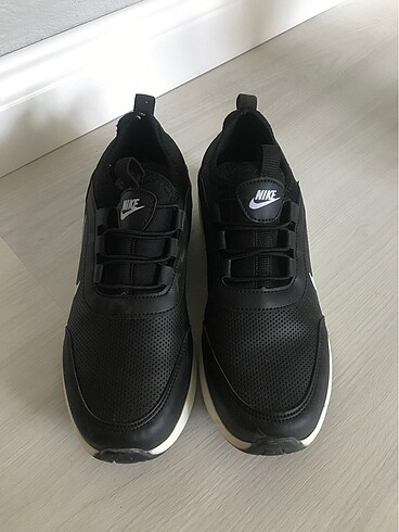 Nike spor bayan ayakkabı