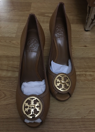 Tory Burch Dolgu topuk ayakkabı