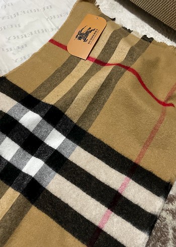 Beden Burberry atkı şal