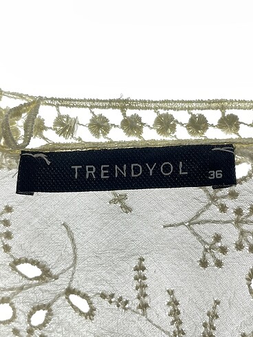36 Beden çeşitli Renk Trendyol & Milla Bluz %70 İndirimli.