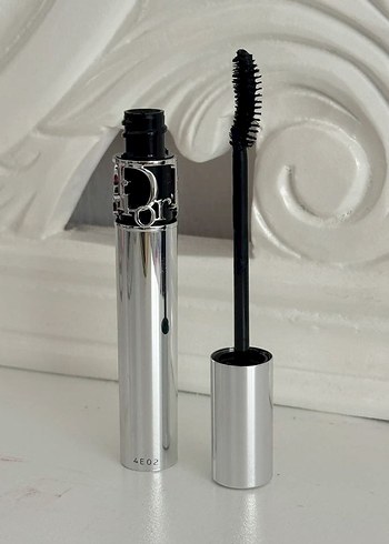 Dior Diorshow Iconic Extreme Siyah Maskara 090 - Görsel 2