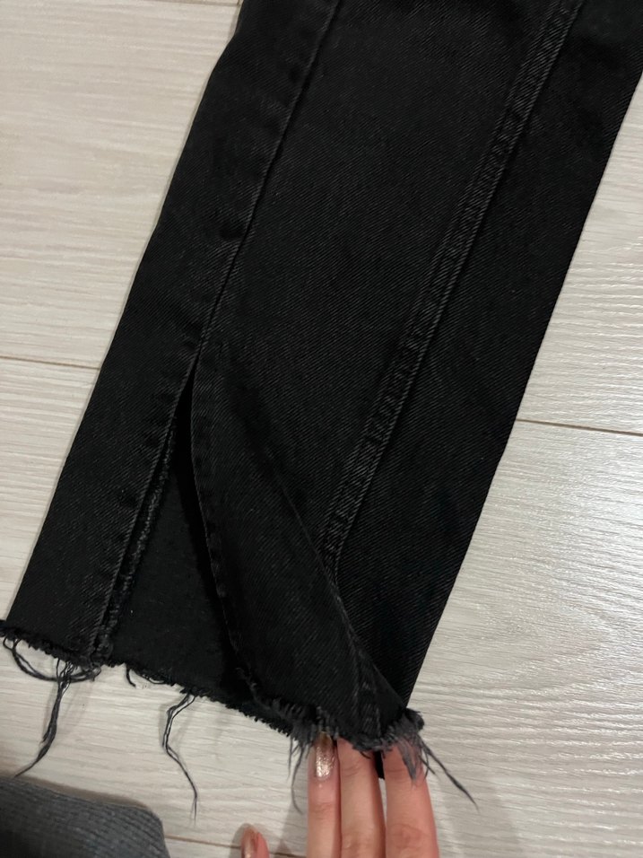 Siyah yırtmaçlı  Kadın Denim Pantolon - Görsel 4