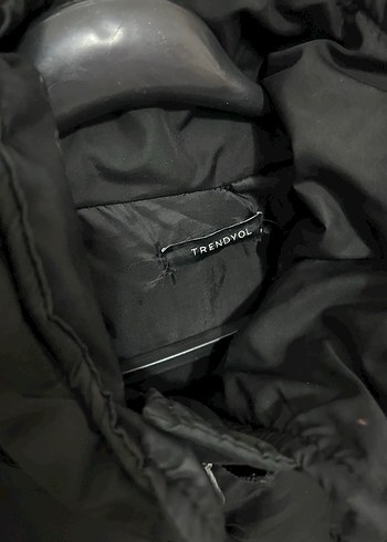 Siyah Kadın Kışlık Kapitone Mont - Görsel 2