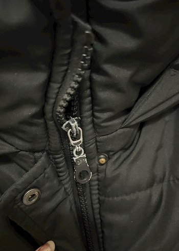 Siyah Kadın Kışlık Kapitone Mont - Görsel 4