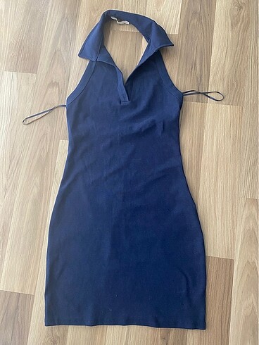 Halter yaka sırt dekolteli mini elbise