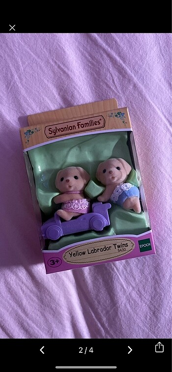 Sylvanian families yellow labrador twins