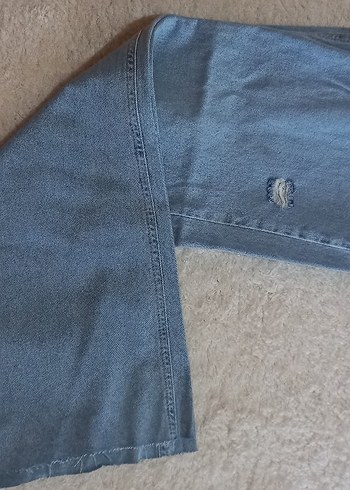 Yırtık Detaylı  Mavi Bol Kesim Kadın Jean - Görsel 7