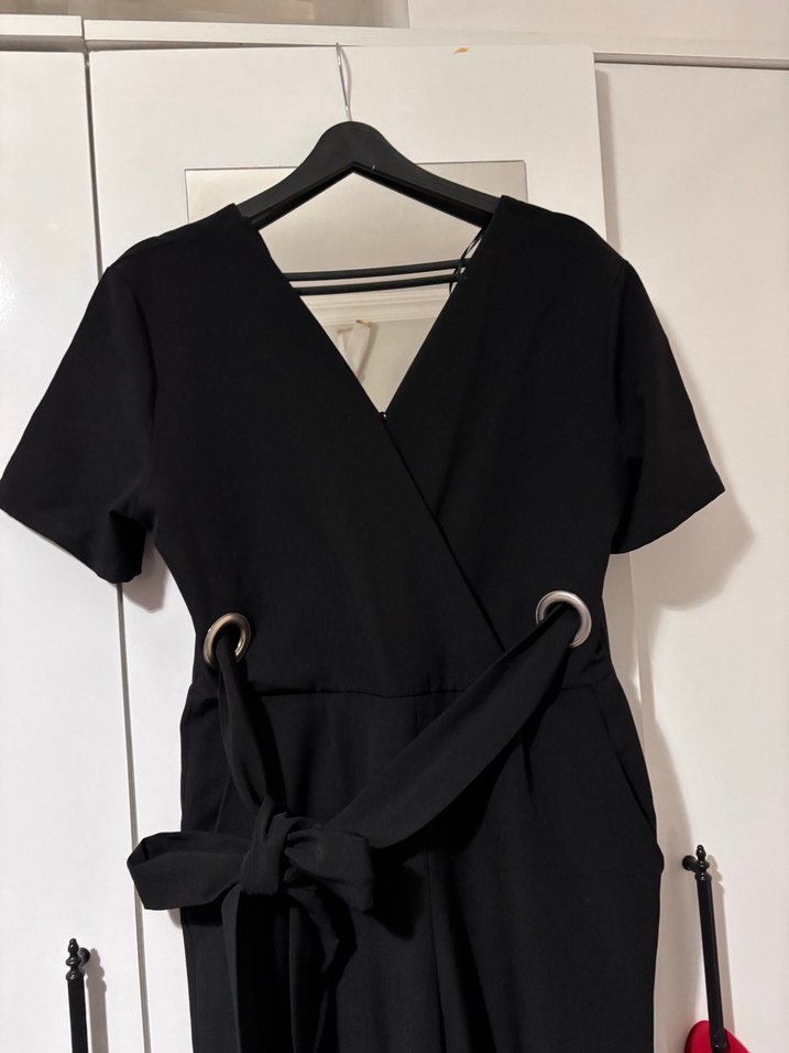 Kadın Siyah Uzun Tulum, Kemerli, Halter Yaka - Görsel 2