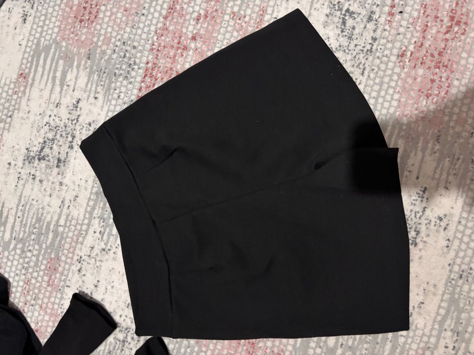 Siyah Pilili Mini Etek şortlu - Görsel 2