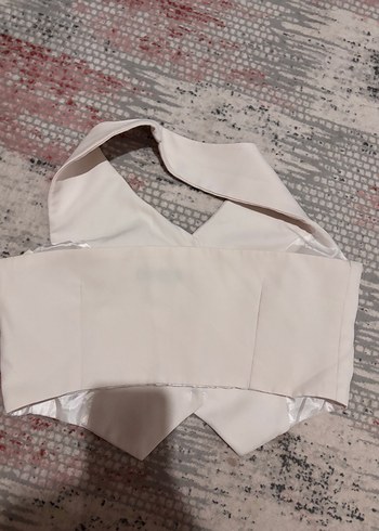 Düğmeli Beyaz Mini V Yaka Kadın Yelek - Görsel 2