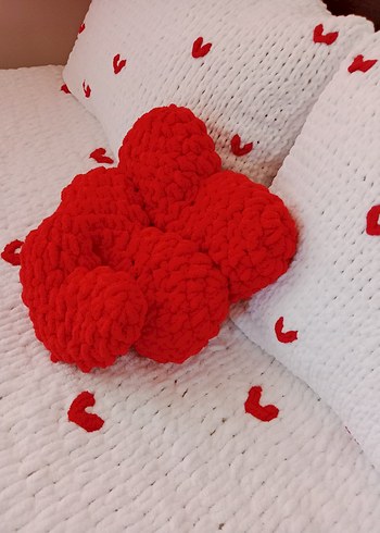 Nakışlı Örgü Kırmızı Kalp yastık - Görsel 2