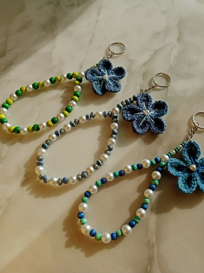 Boncuklu Çiçekli Bohem Kadın Anahtarlık - Görsel 3