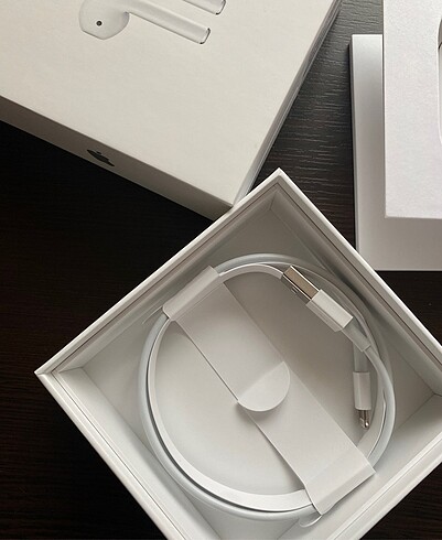 Apple Lightning - USB Şarj Kablosu (1 m)