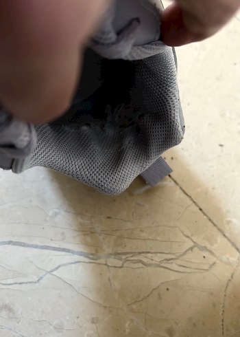 Nike spor ayakkabı
Gri Kadın Spor Ayakkabısı Yılan Desenli - Görsel 4